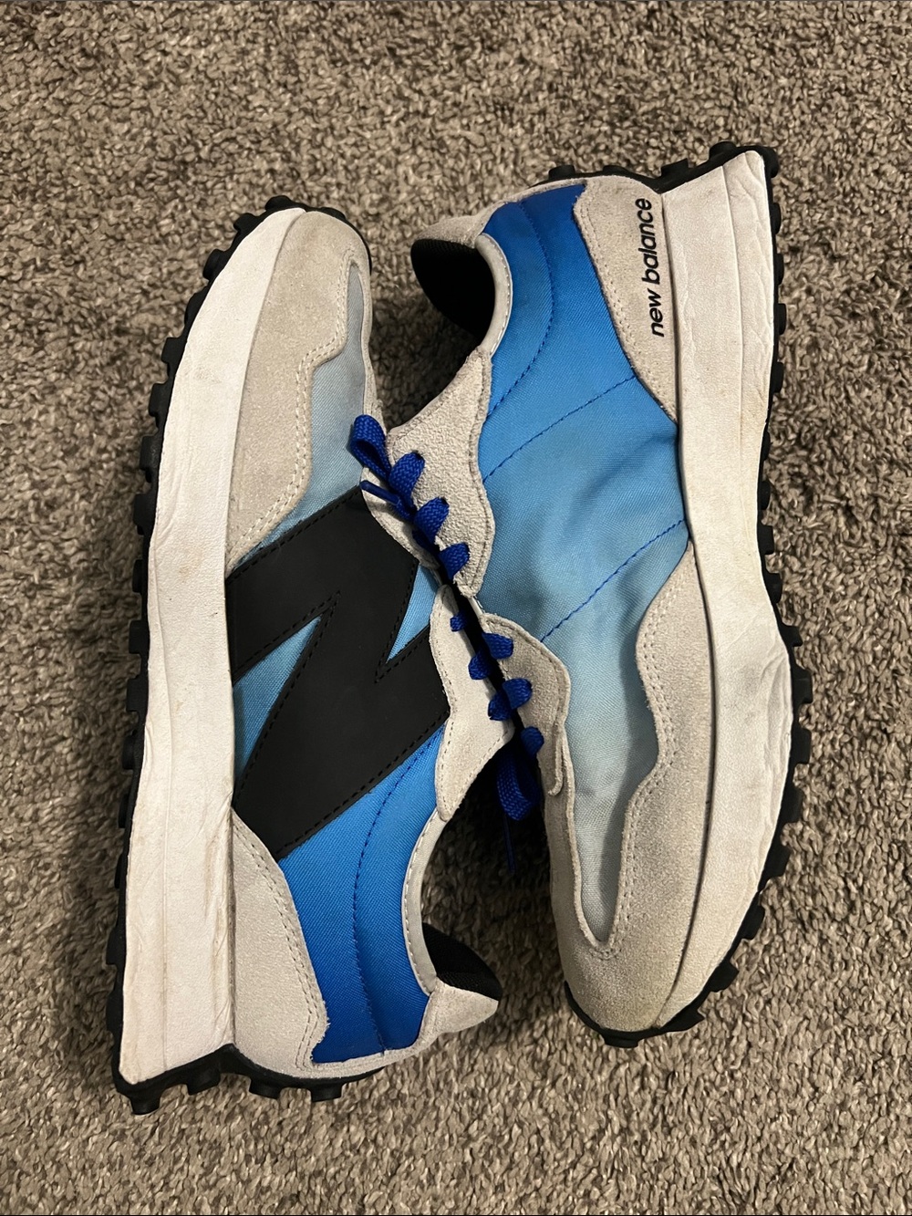 New Balance Men’s Blue Gradient Suede & Mesh Runner with Black Logo